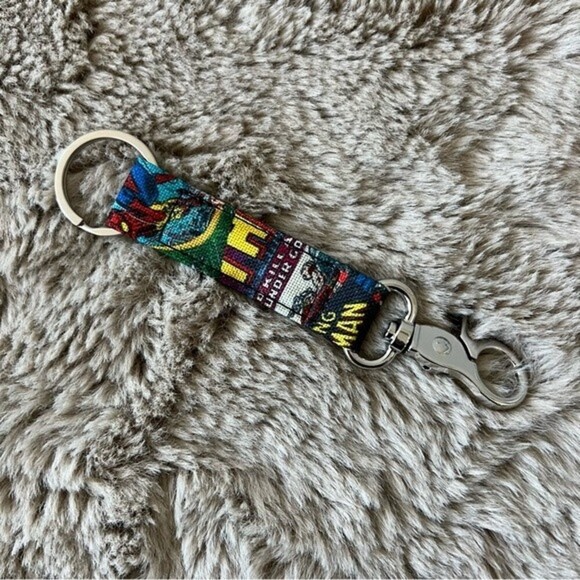 NWOT Unisex Marvel Comic Key Fob Holder - Picture 2 of 4